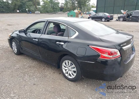 2013 Nissan Altima 2.5 S z USA, uszkodzony, nr VIN 1N4AL3AP8DC226306